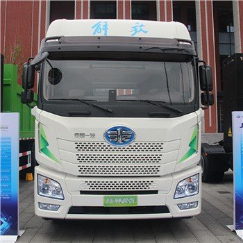 FAW Jiefang JH6 6×4 volledig elektrische tractor
